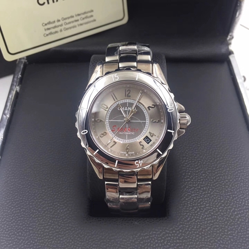 シャネル時計正面デザイン